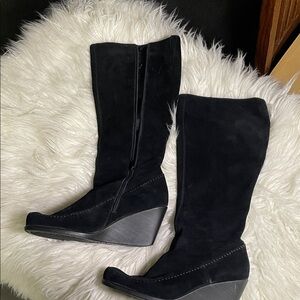 Aerosols Black Wedge  suede Boots